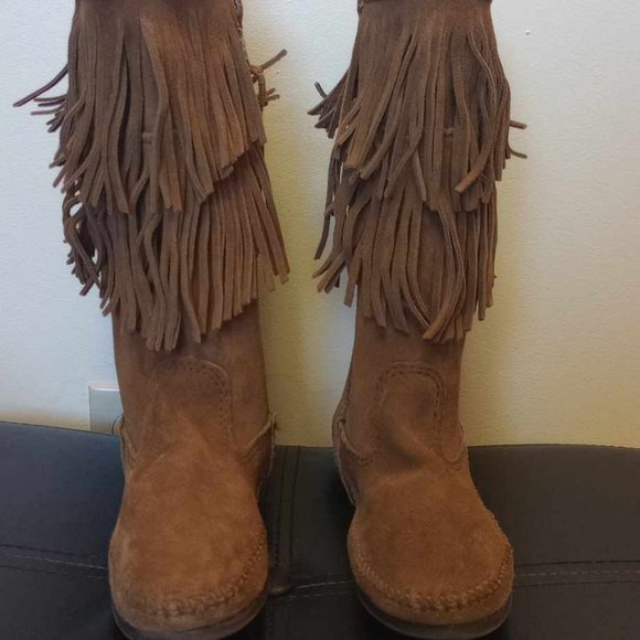 Minnetonka Women's Calf Hi 2-Layer leather Fringe Boot Size 6 - Picture 1 of 7
